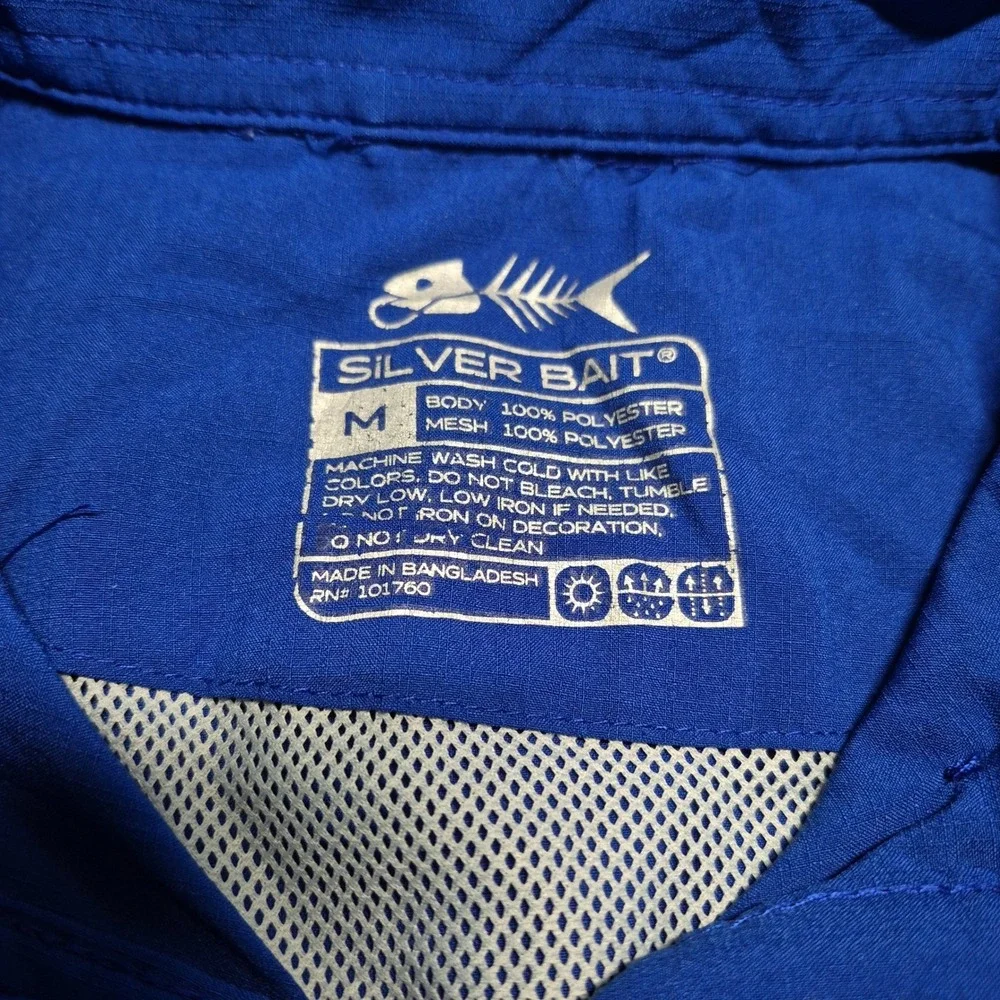 Silver Bait Mens Medium Fishing Shirt Blue Short Sleeve Vented Button Up Pockets